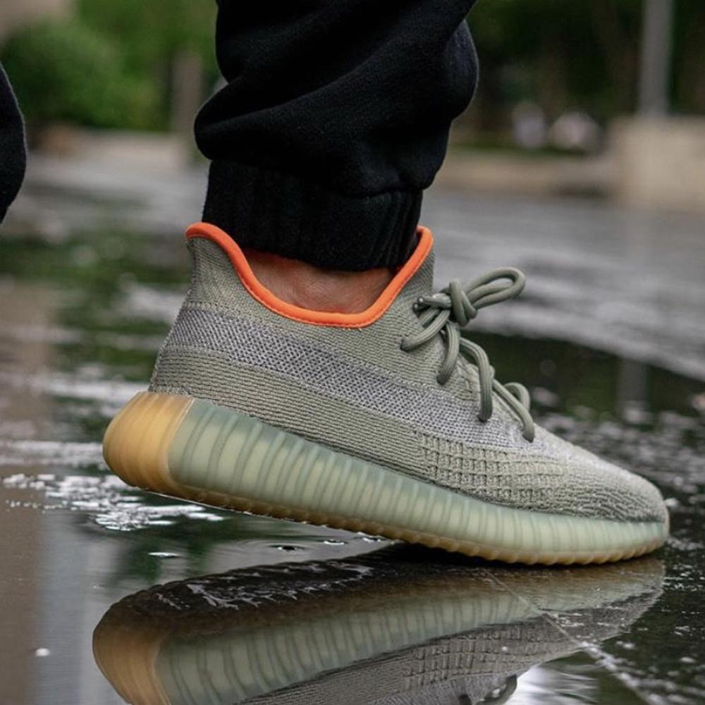 Adidas Yeezy Boost 350 V2 