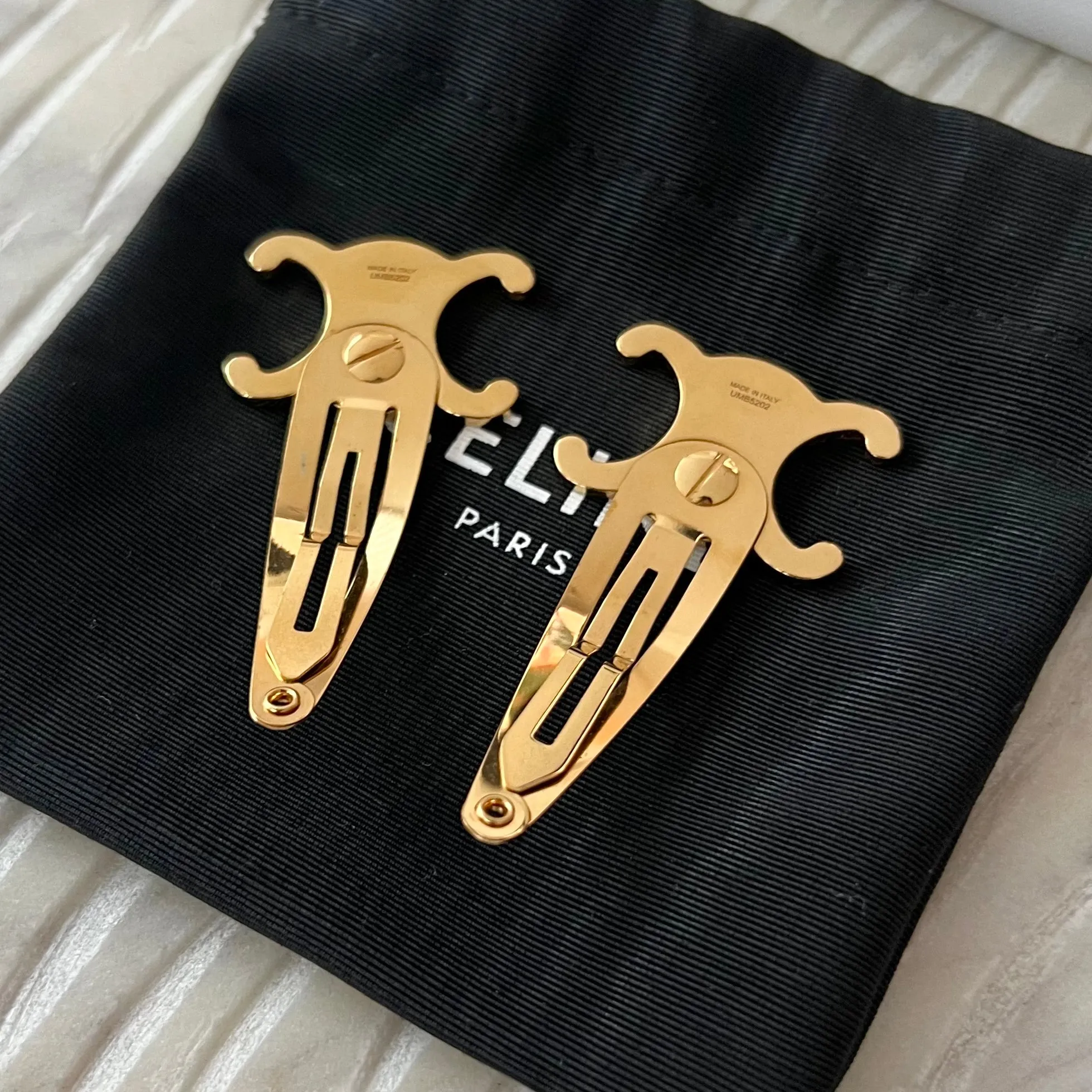 CELINE HAIR ACCESSORIES SET OF 2 TRIOMPHE SNAP HAIR CLIPS IN BRASS WITH GOLD FINISH AND STEEL-GOLD