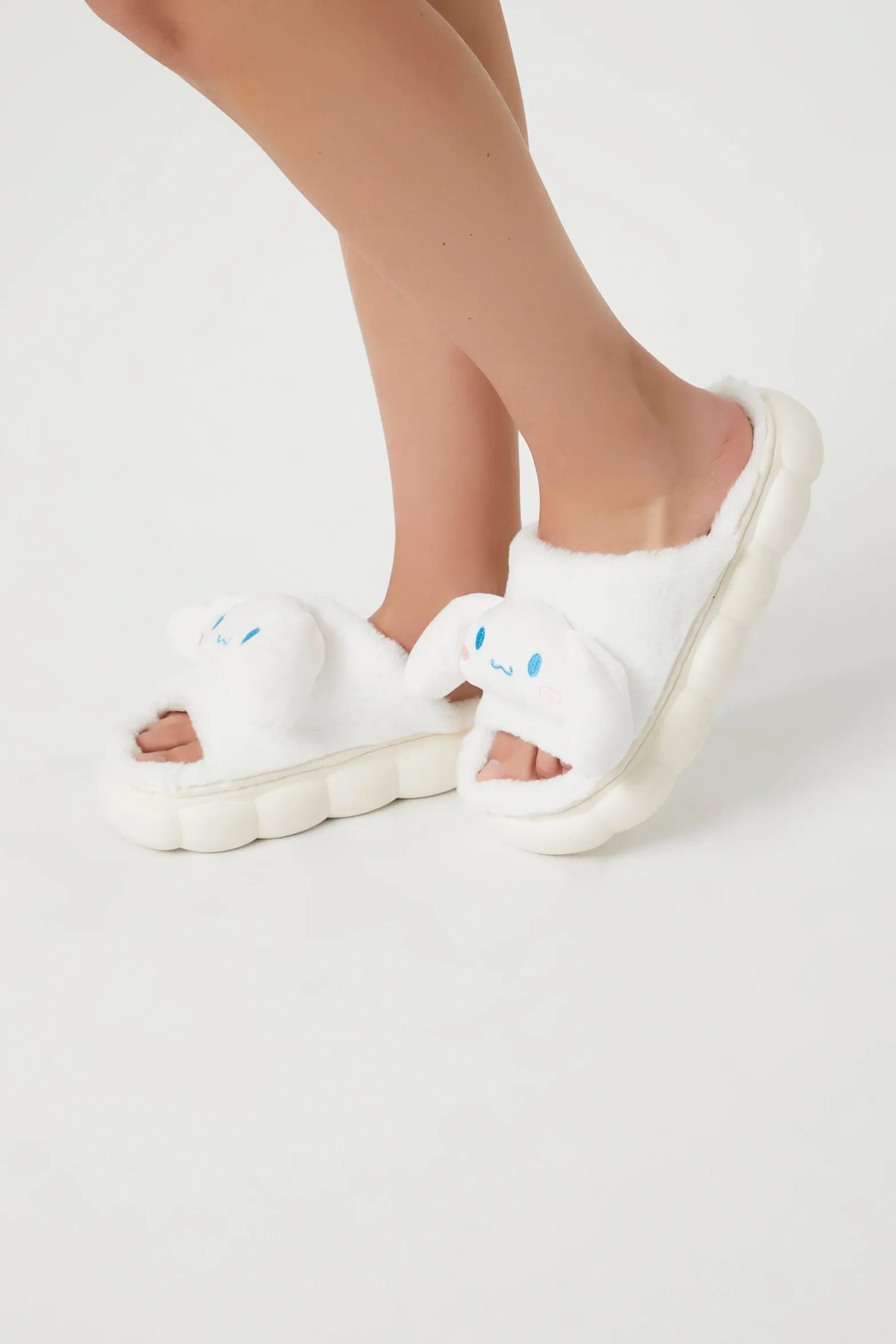 Cinnamoroll Plush Slippers