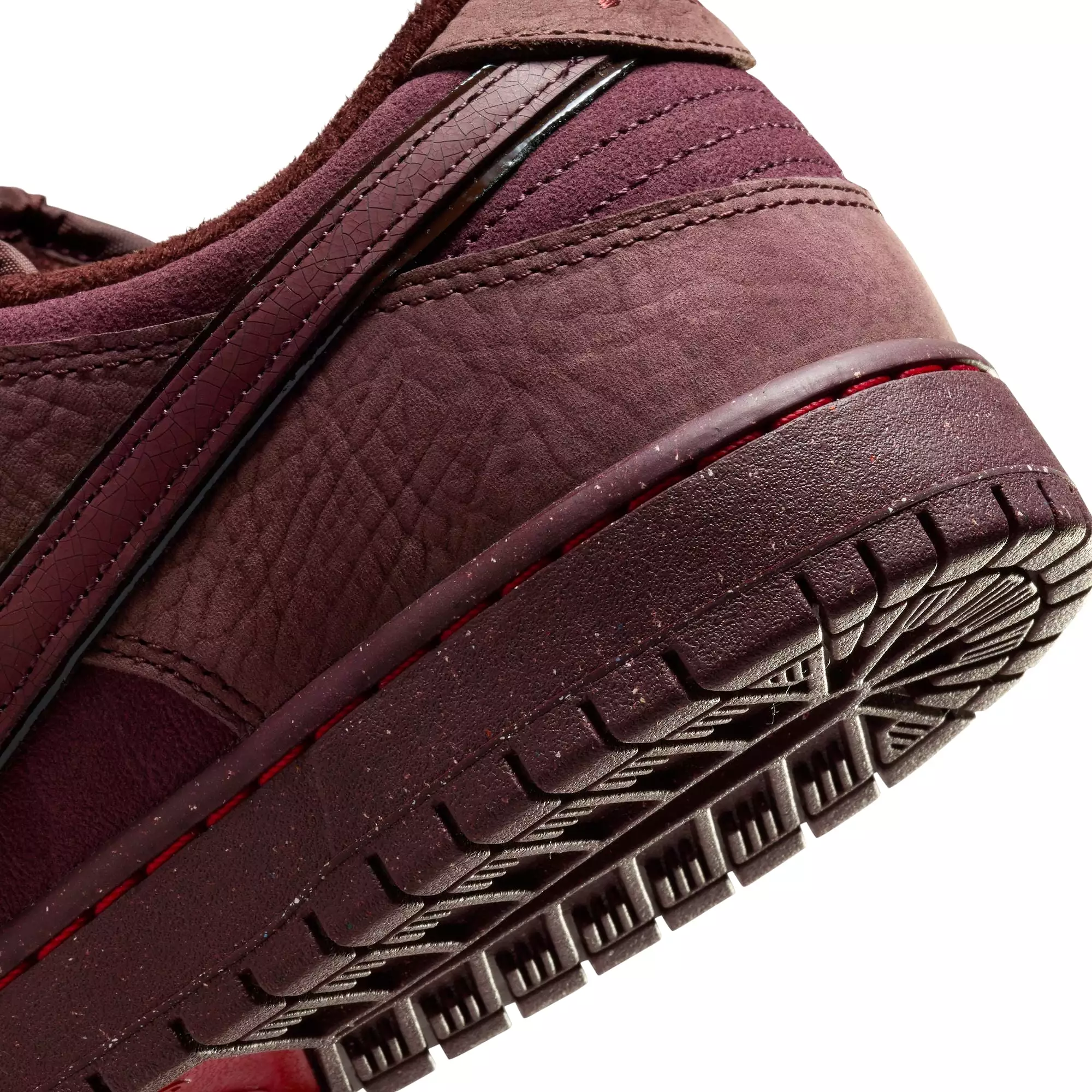 DUNK LOW PRM BURGUNDY CRUSH / DARK TEAM RED / EARTH