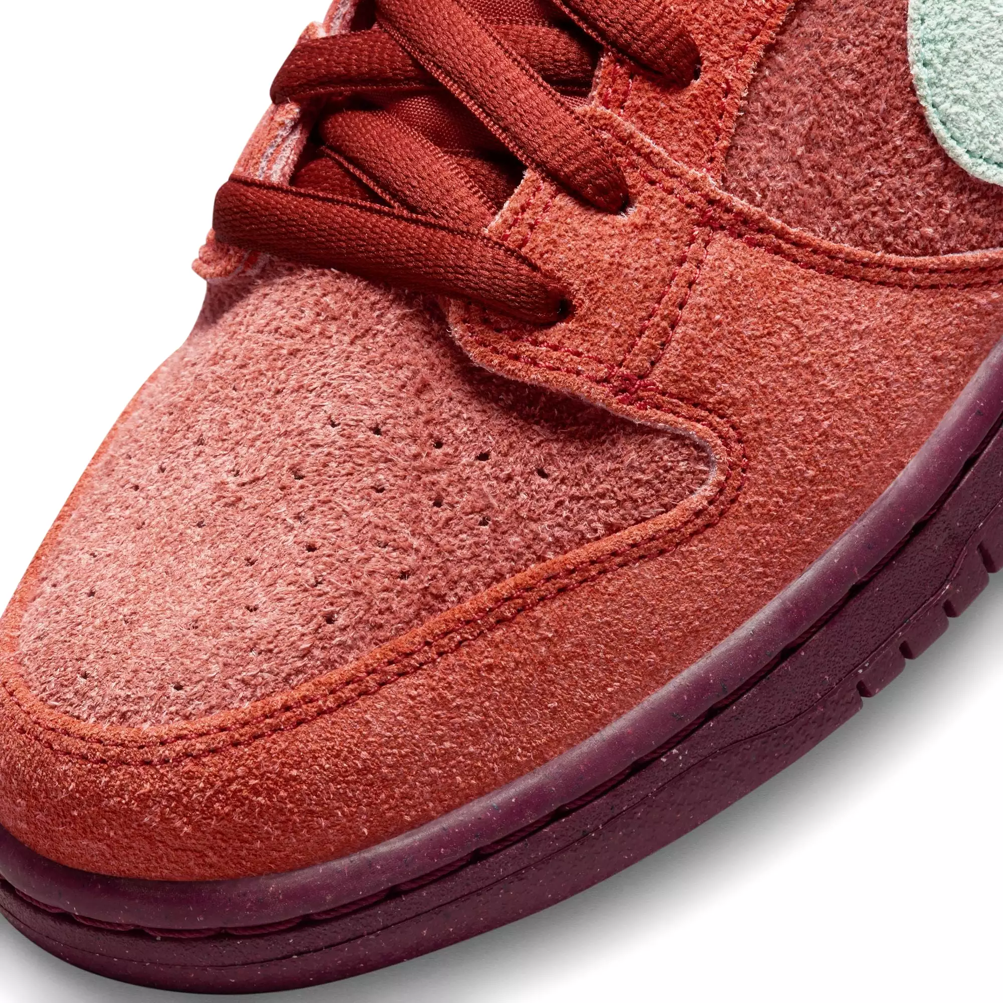 DUNK LOW PRO PREMIUM MYSTIC RED / EMERALD RISE / RUGGED ORANGE