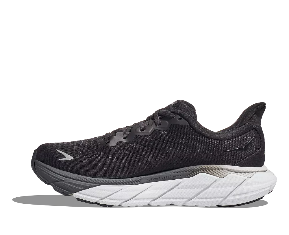 'HOKA' Women's Arahi 6 - Black / White