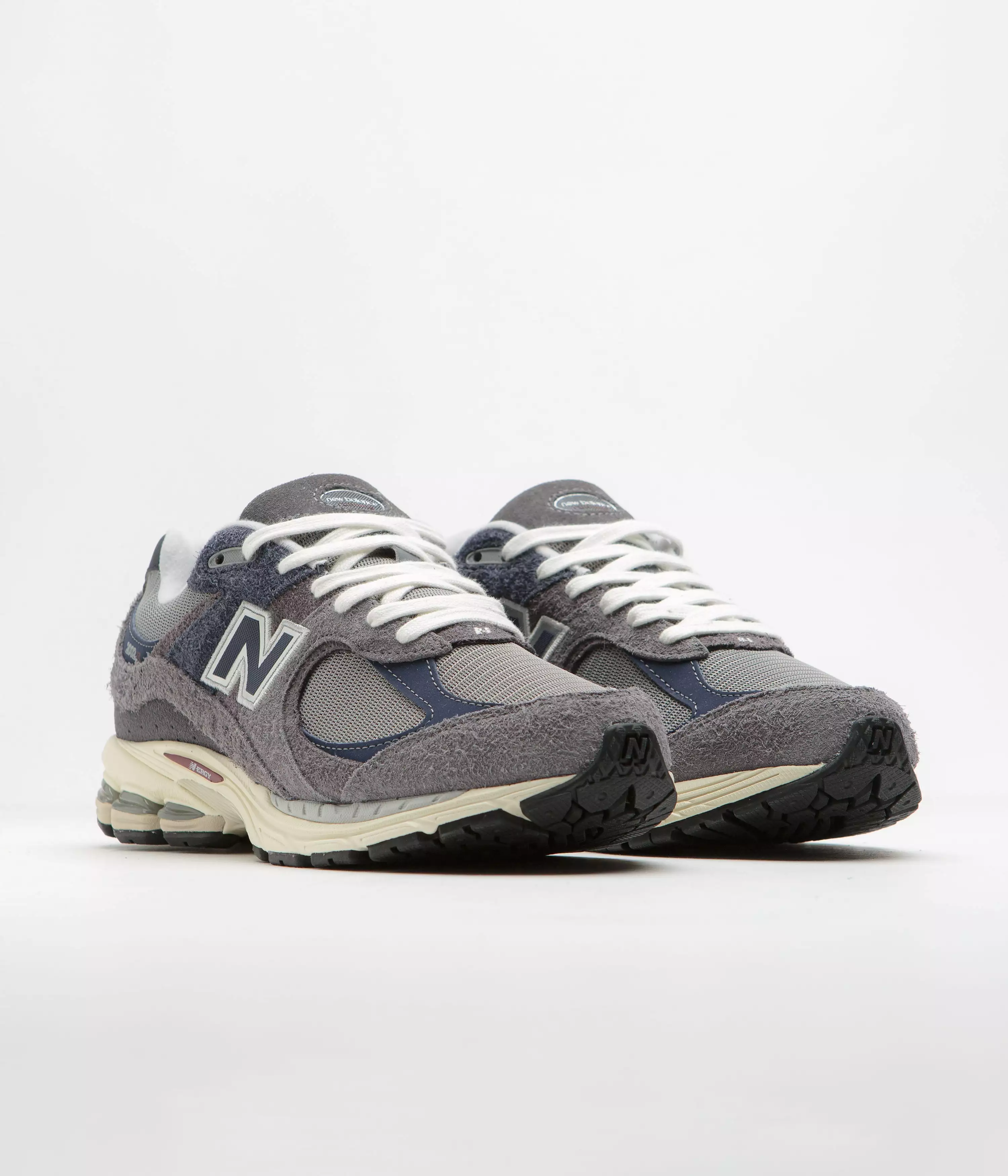 New Balance 2002R Shoes - NB Navy / Grey