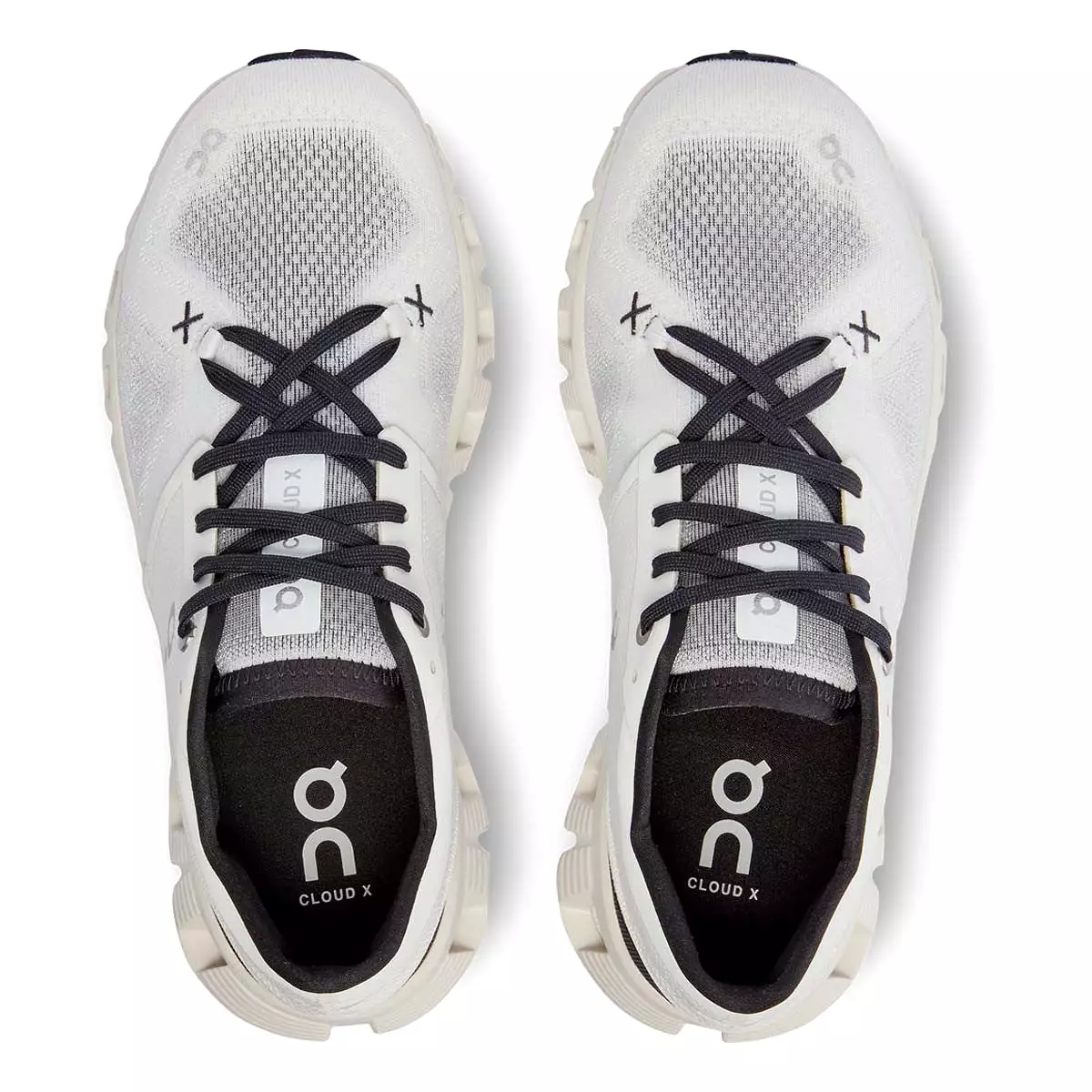 'On Running' Women's Cloud X 3 - White / Black